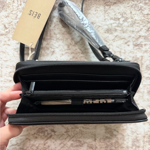 NWT BEIS Travel Wallet - Picture 4 of 6